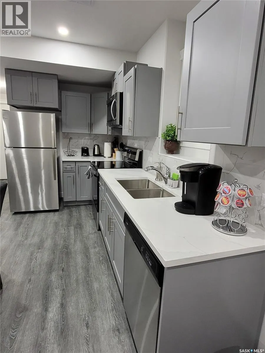 539 Ells CRESCENT