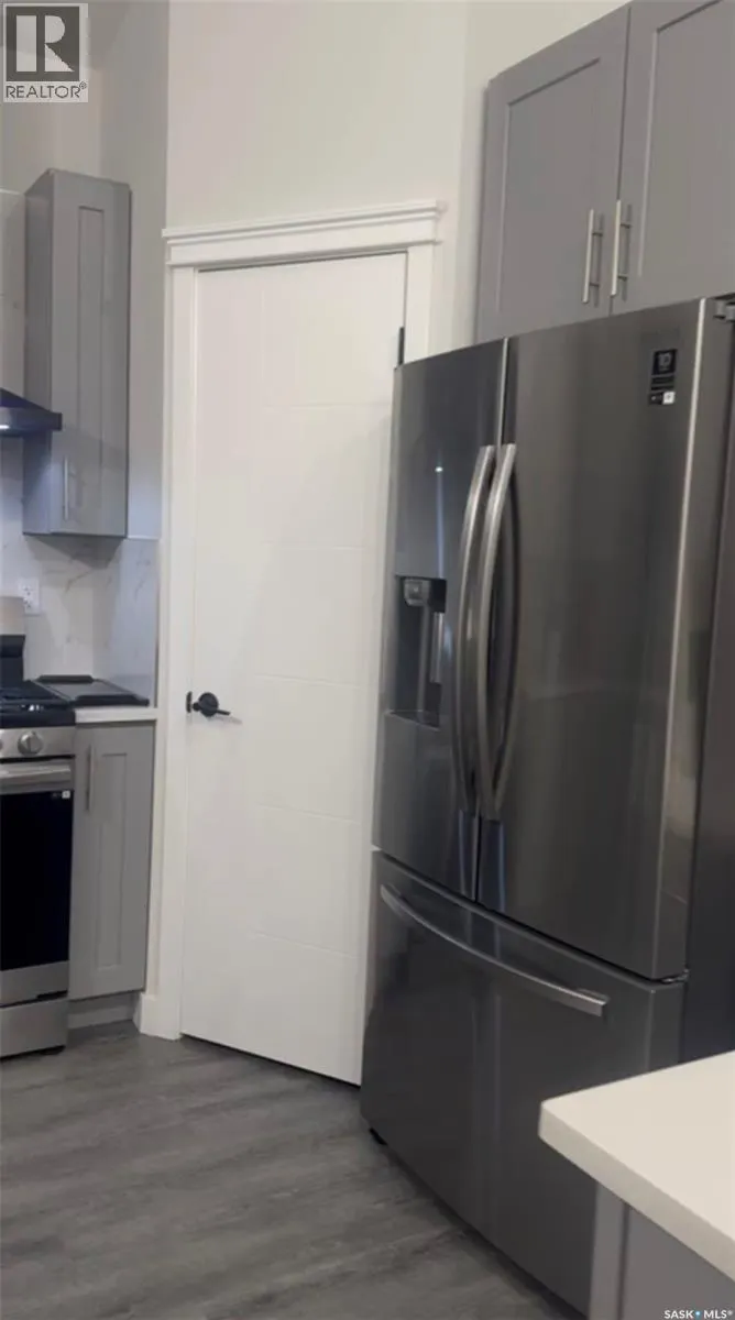 539 Ells CRESCENT