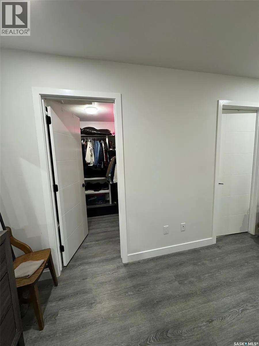 539 Ells CRESCENT