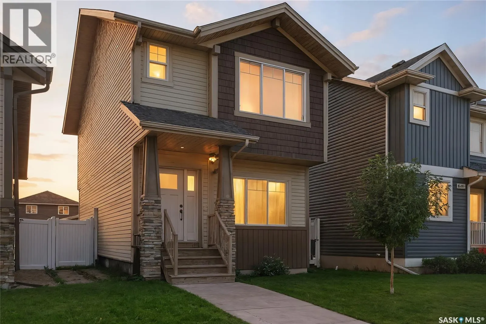 966 McFaull MANOR