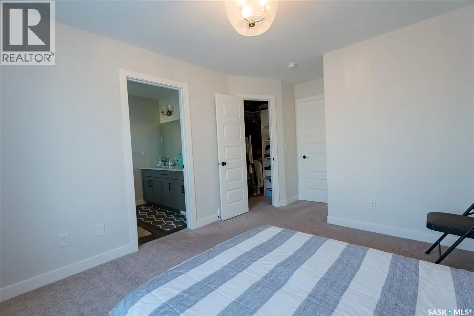 966 McFaull MANOR