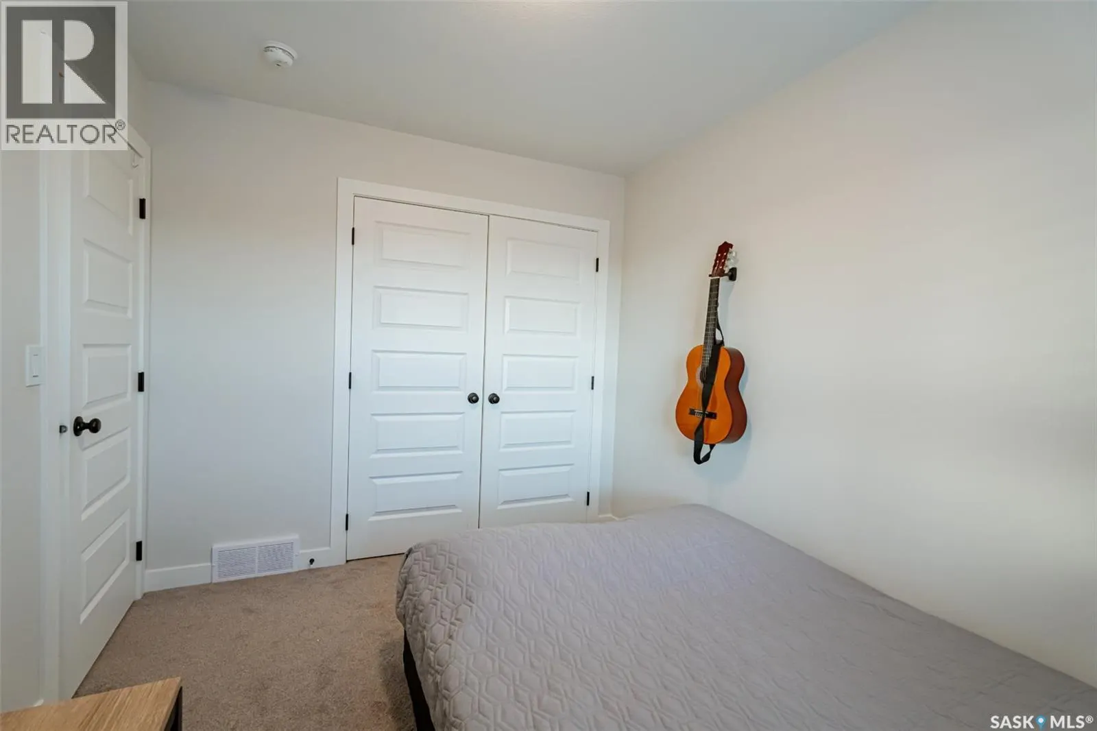 966 McFaull MANOR