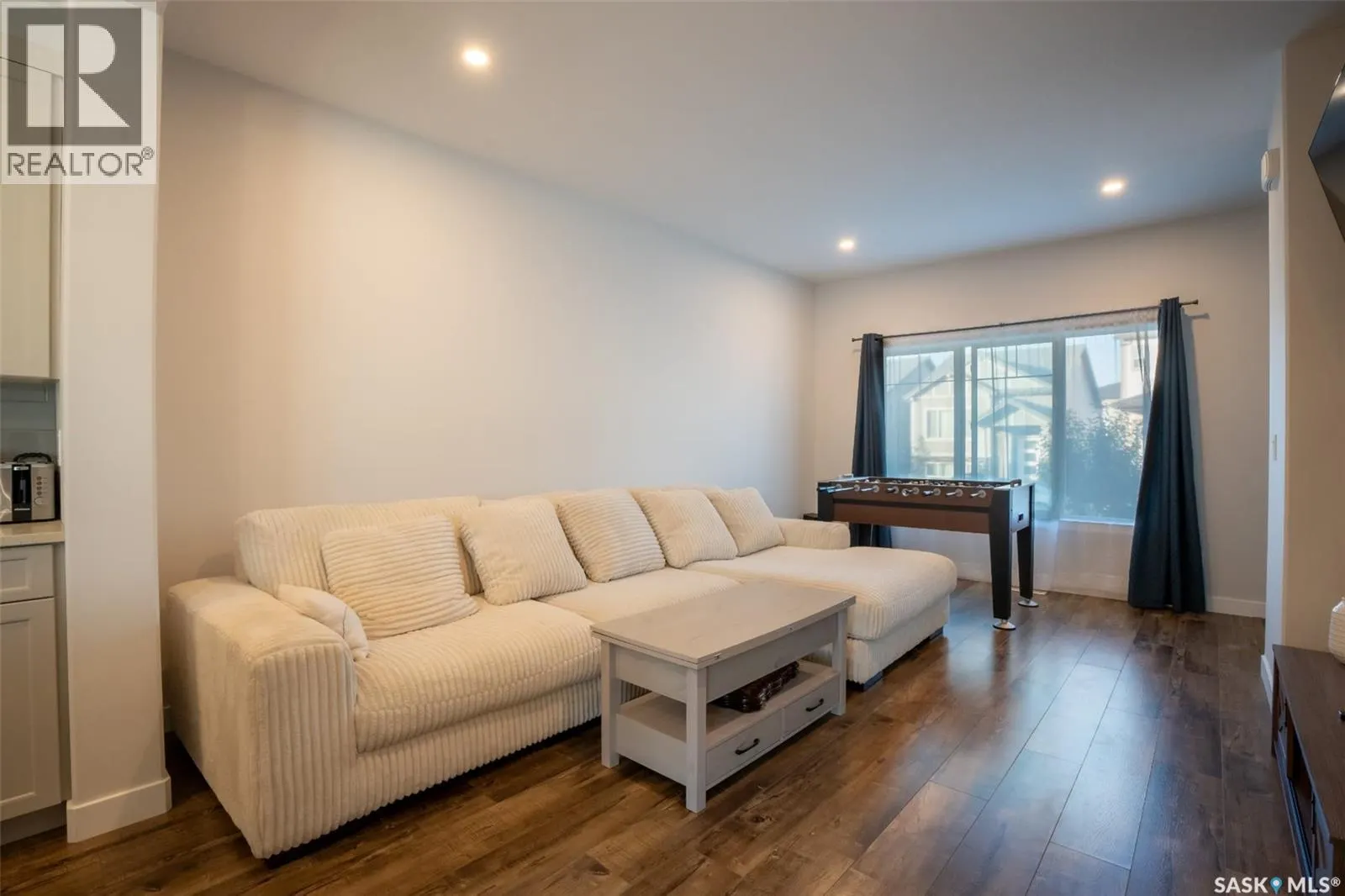 966 McFaull MANOR