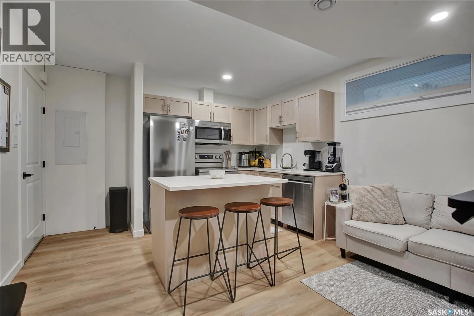 251 Underhill WAY