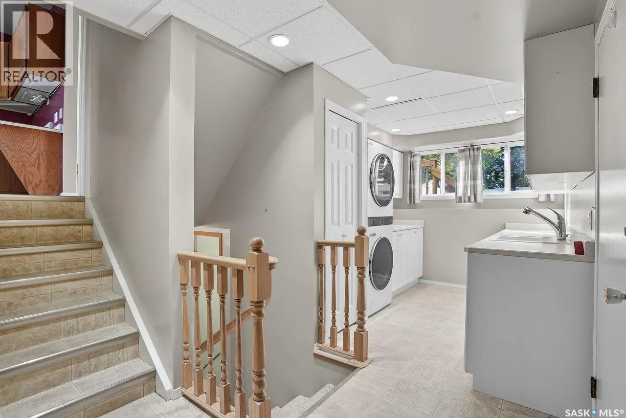 515 GARRISON CRESCENT