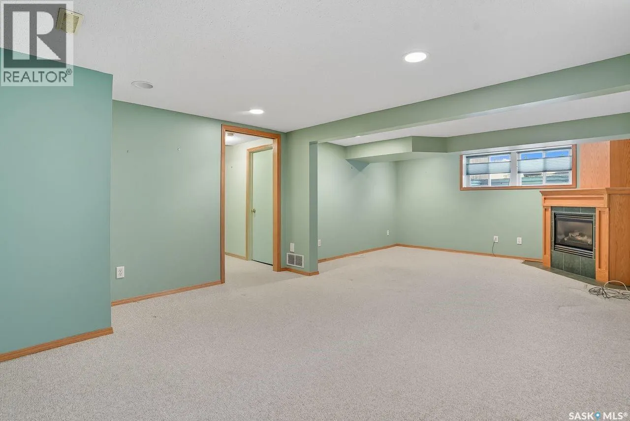 515 GARRISON CRESCENT