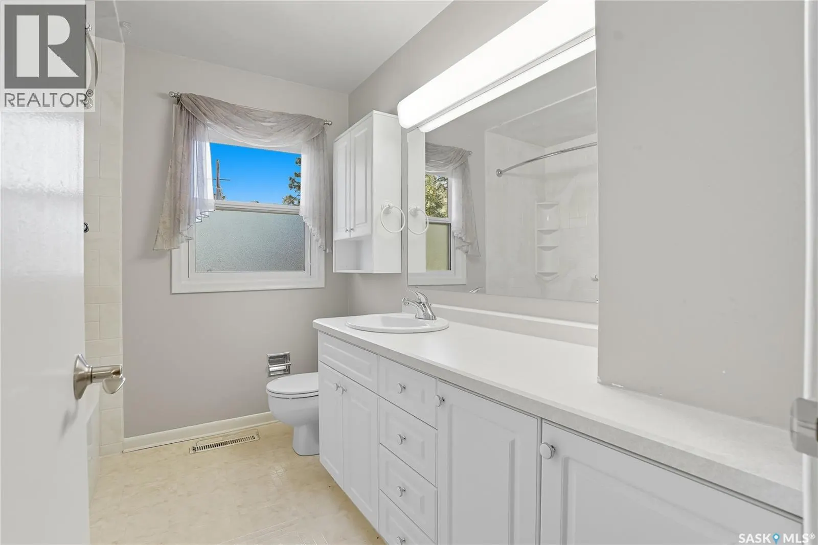 515 GARRISON CRESCENT
