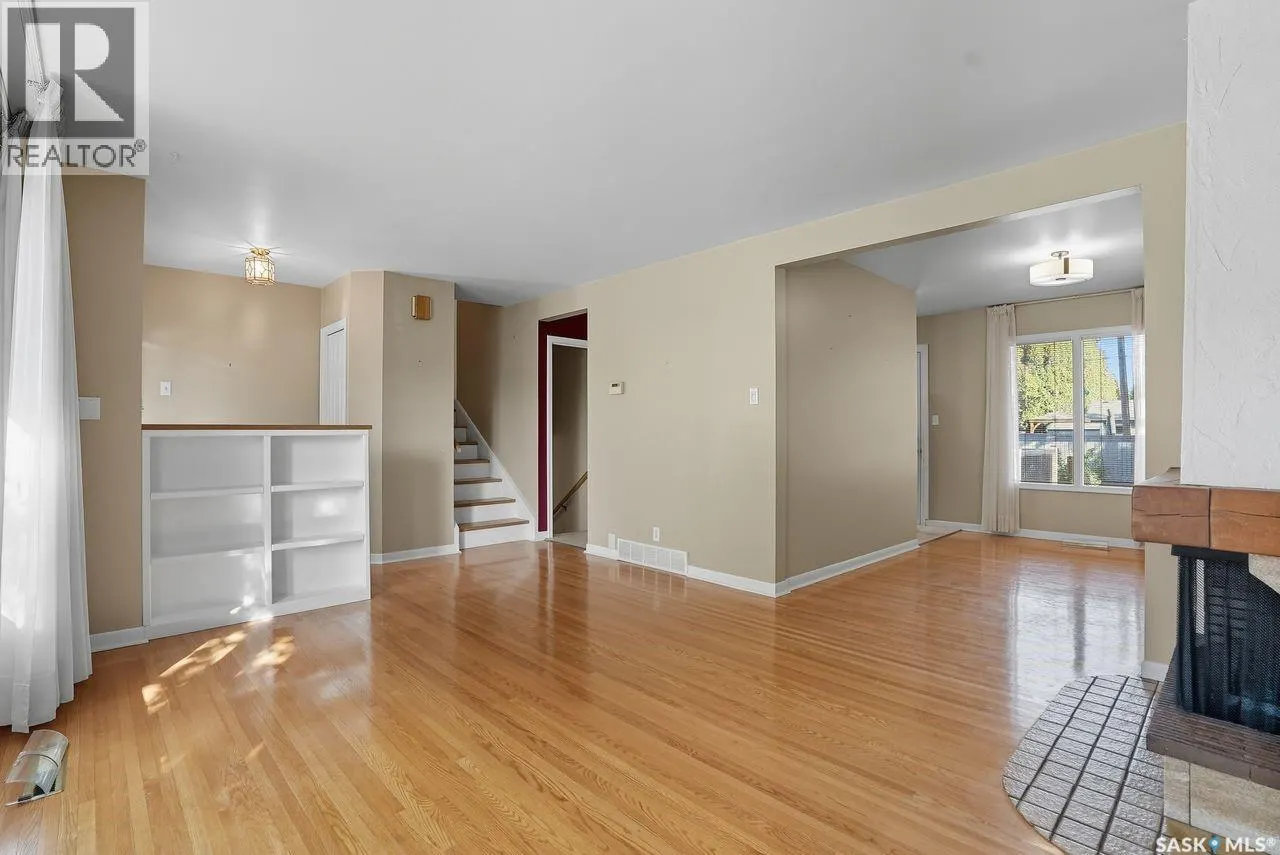 515 GARRISON CRESCENT