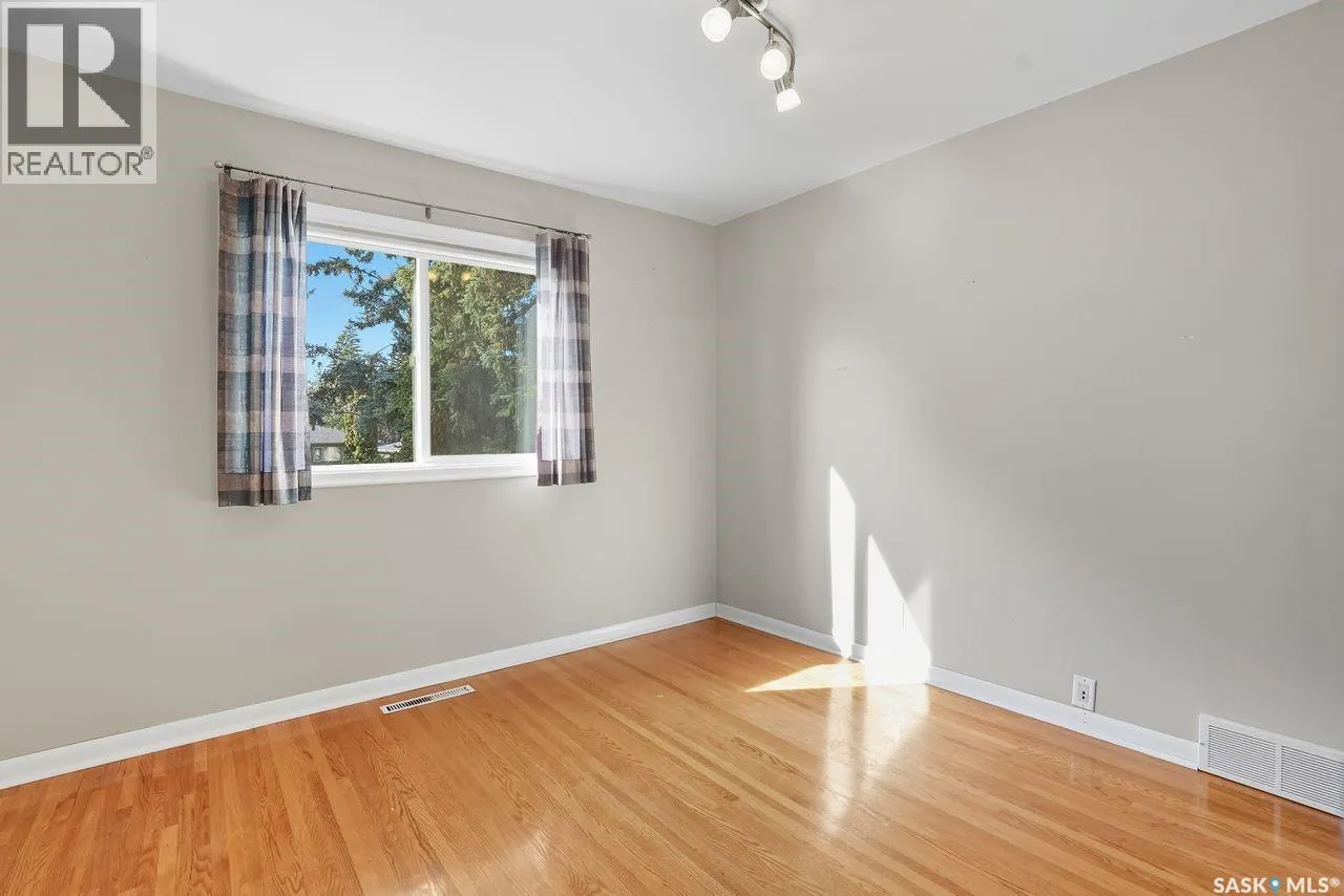 515 GARRISON CRESCENT