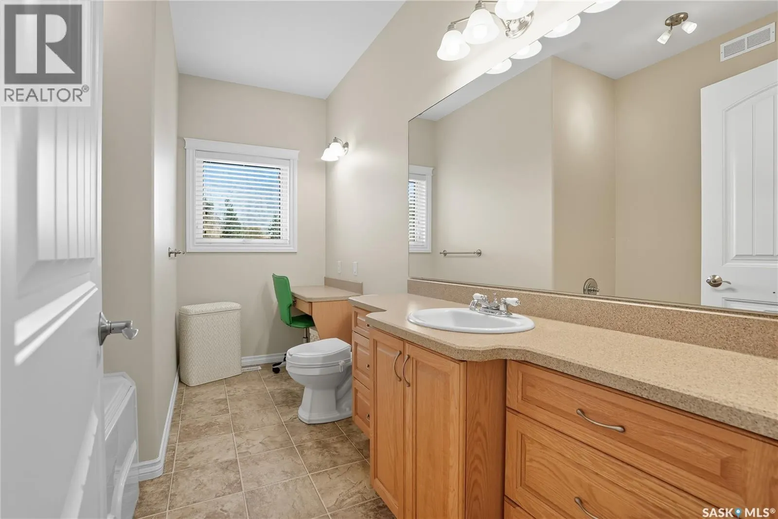 119 Aspen CRESCENT