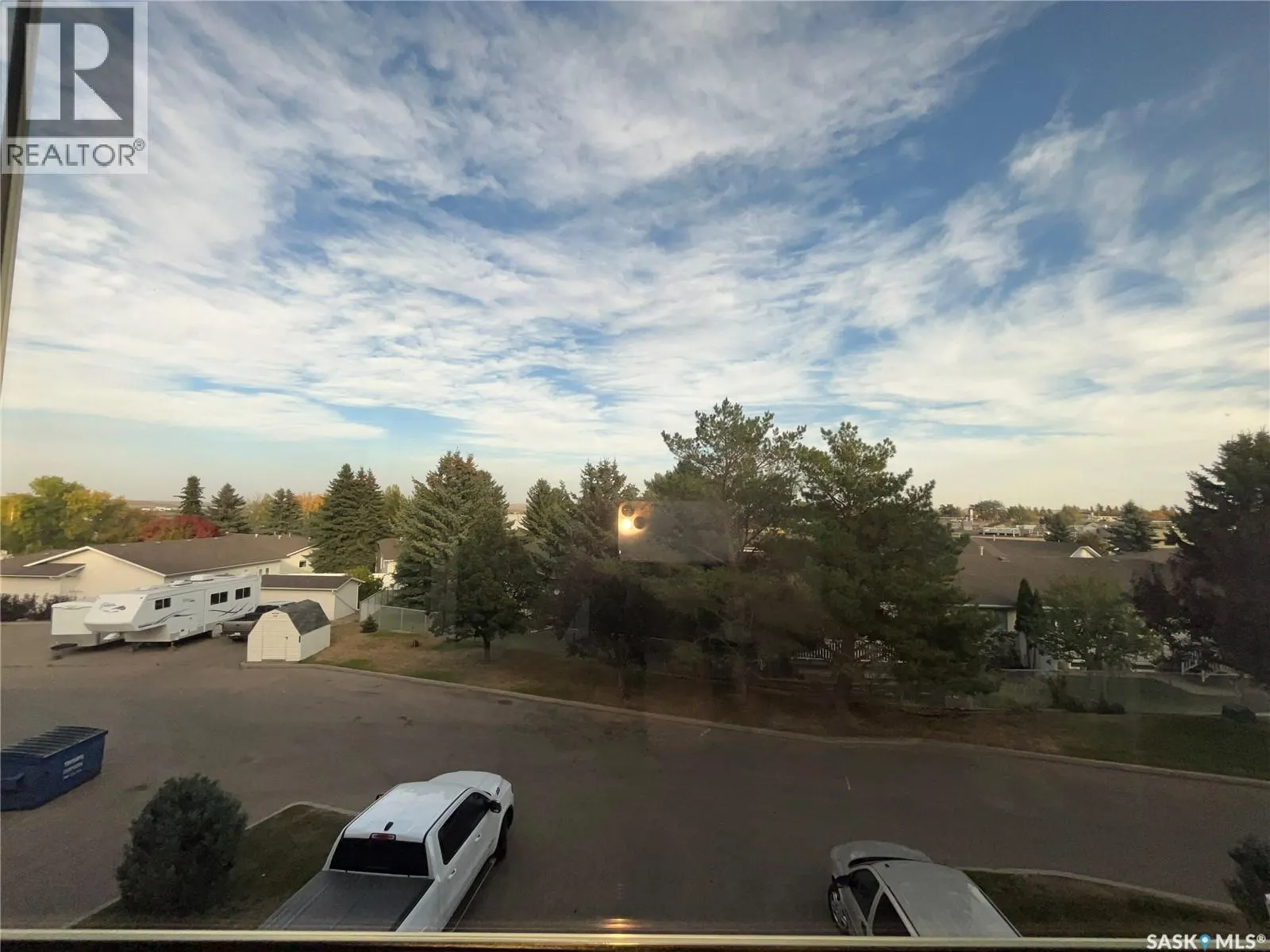 206 230 Lister Kaye CRESCENT