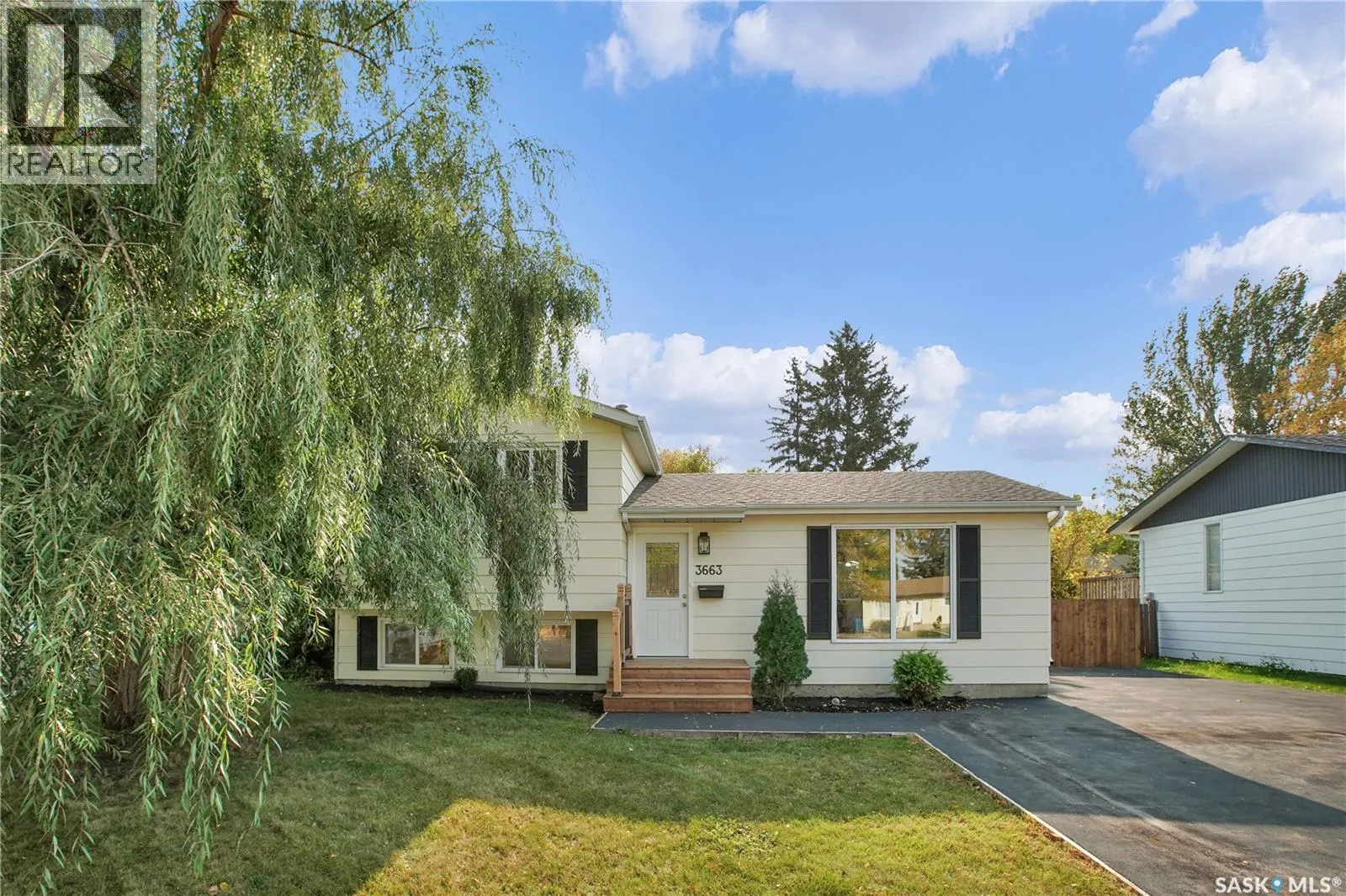 3663 Fairlight DRIVE