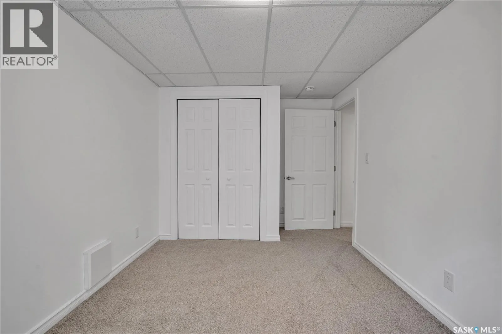 3663 Fairlight DRIVE