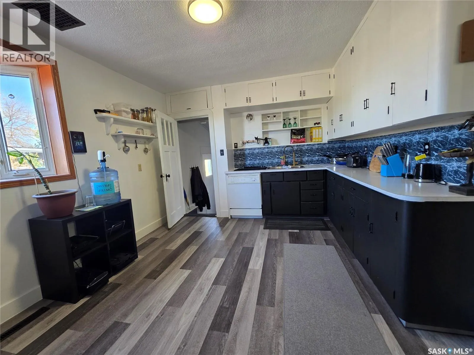 210 2nd STREET S