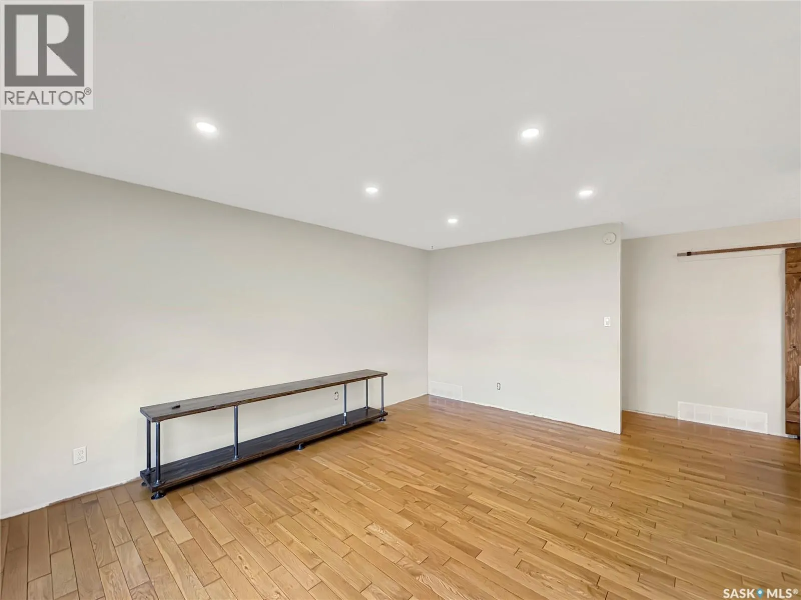2118 102nd CRESCENT
