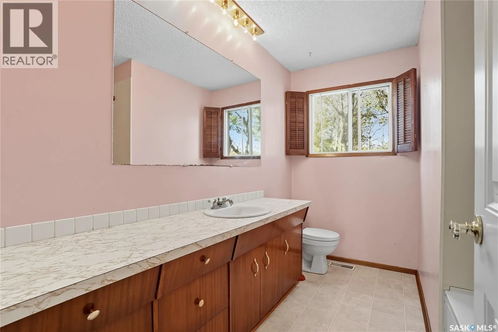 Telfer Acreage