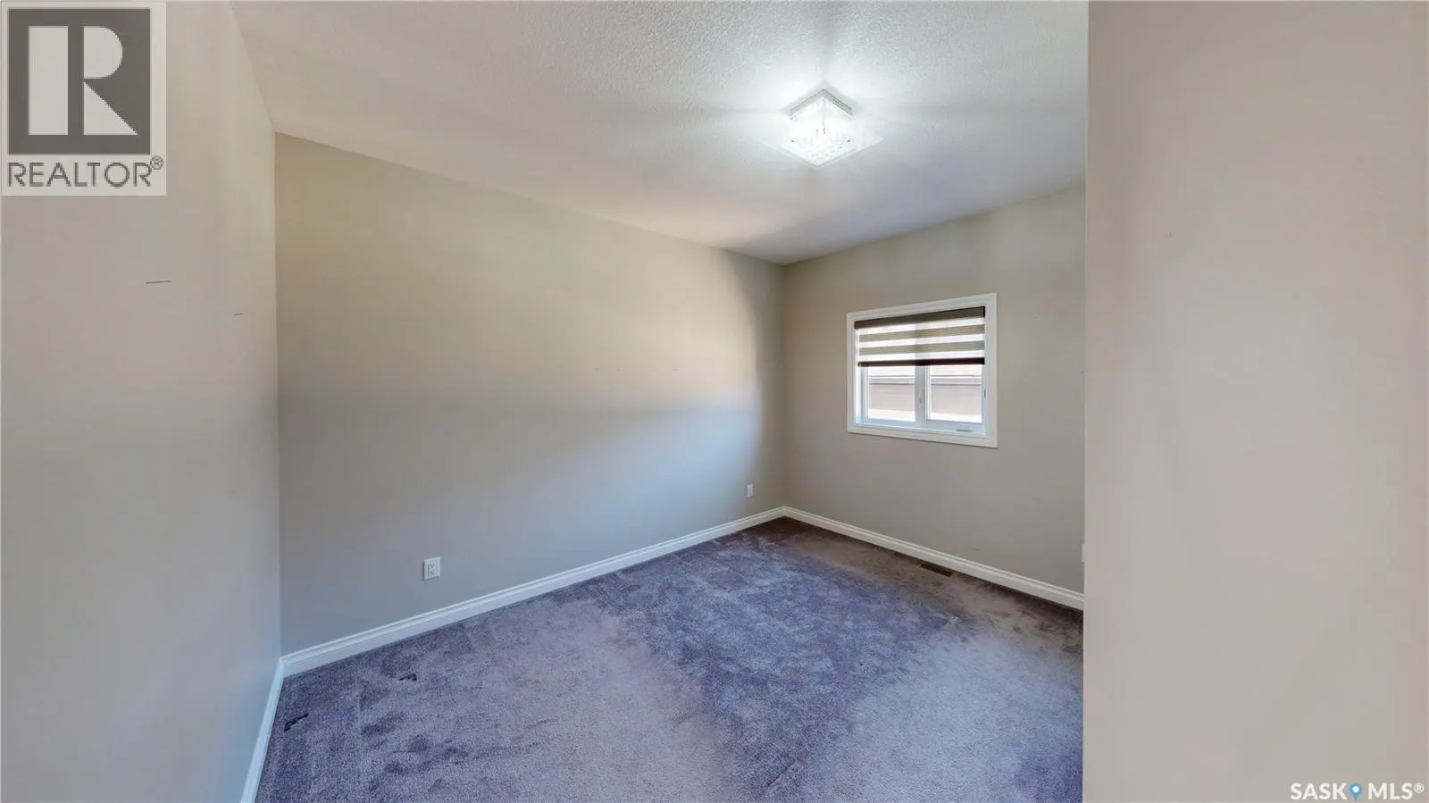 5330 McKenna CRESCENT
