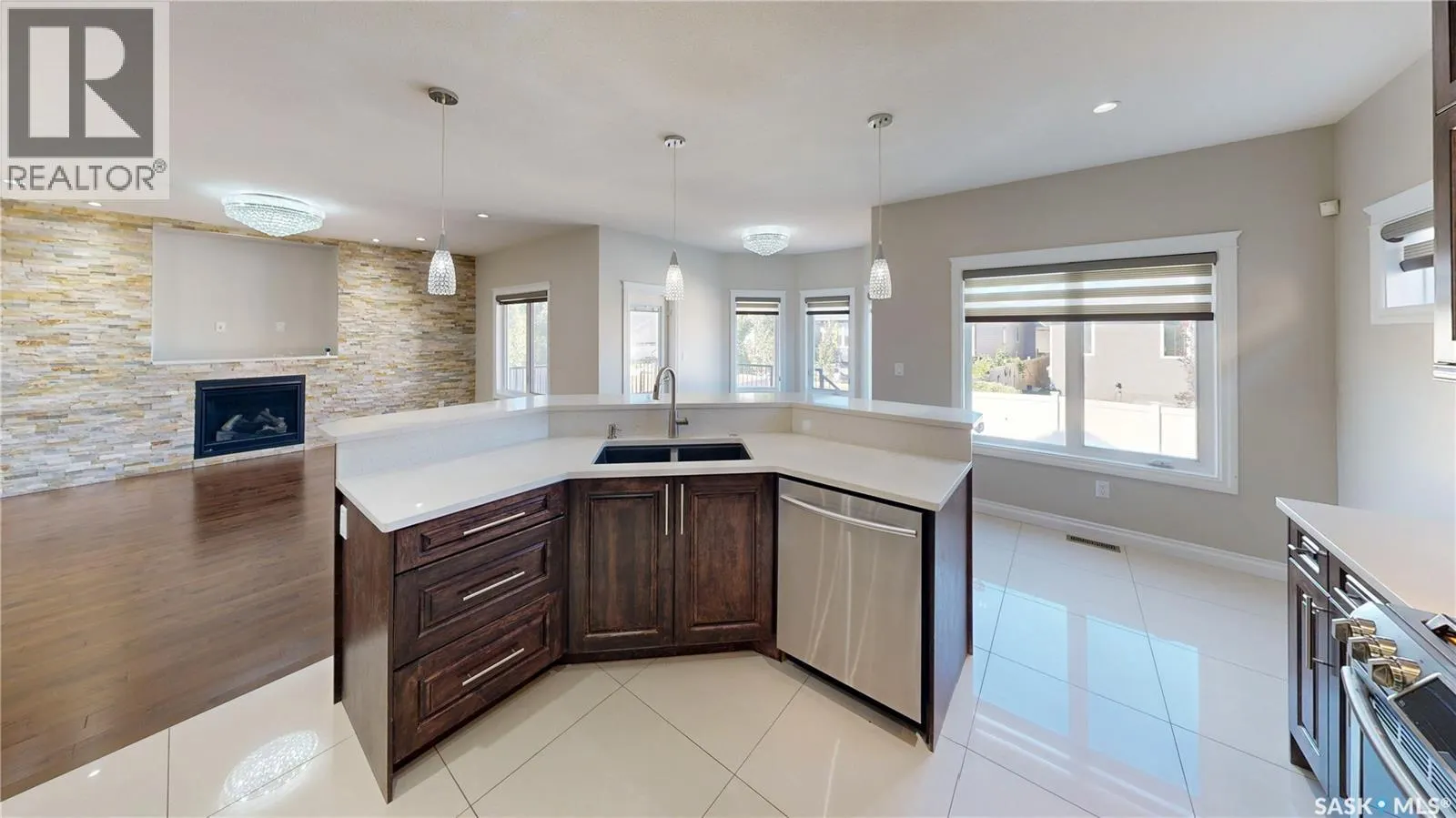 5330 McKenna CRESCENT
