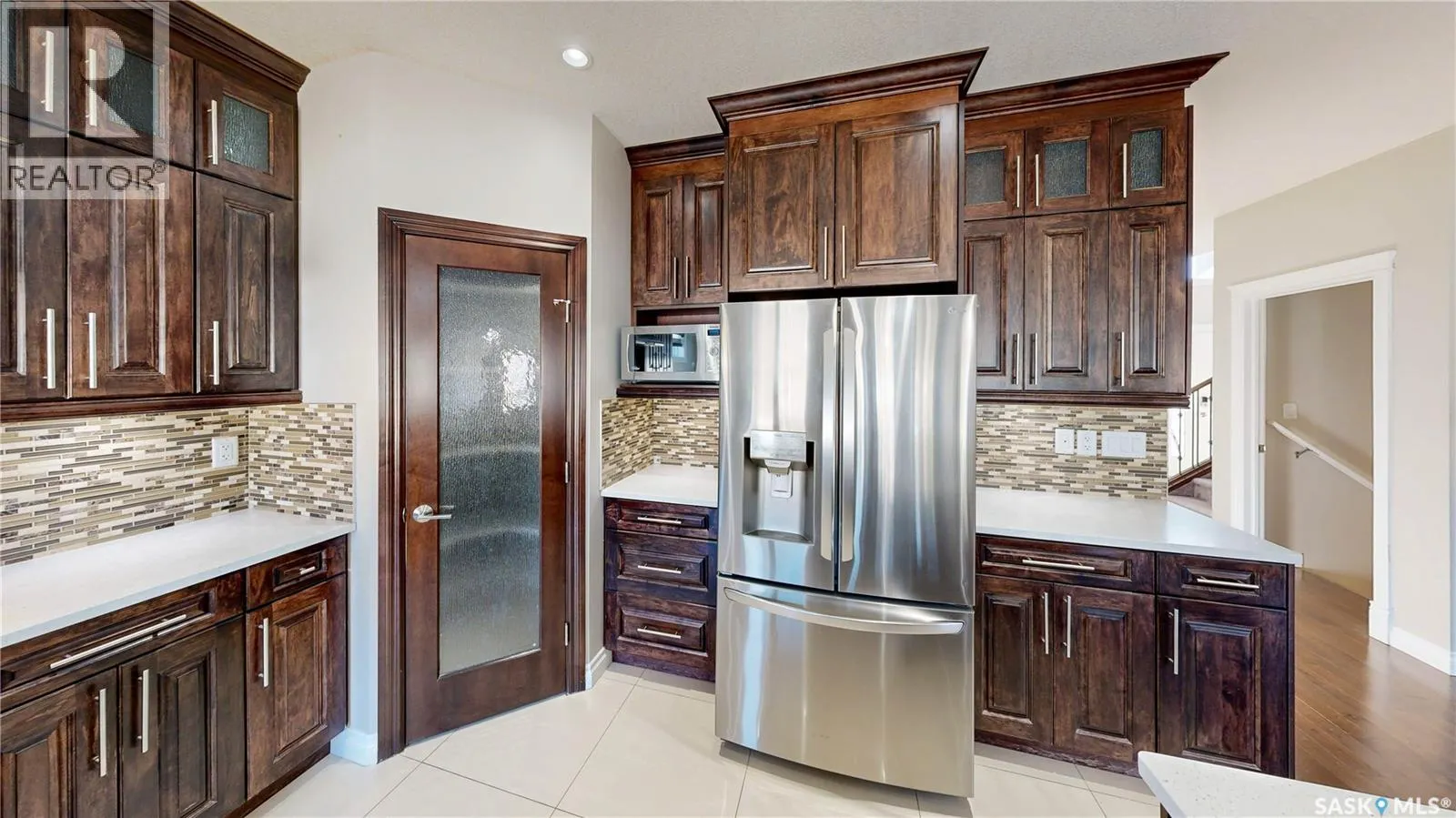 5330 McKenna CRESCENT