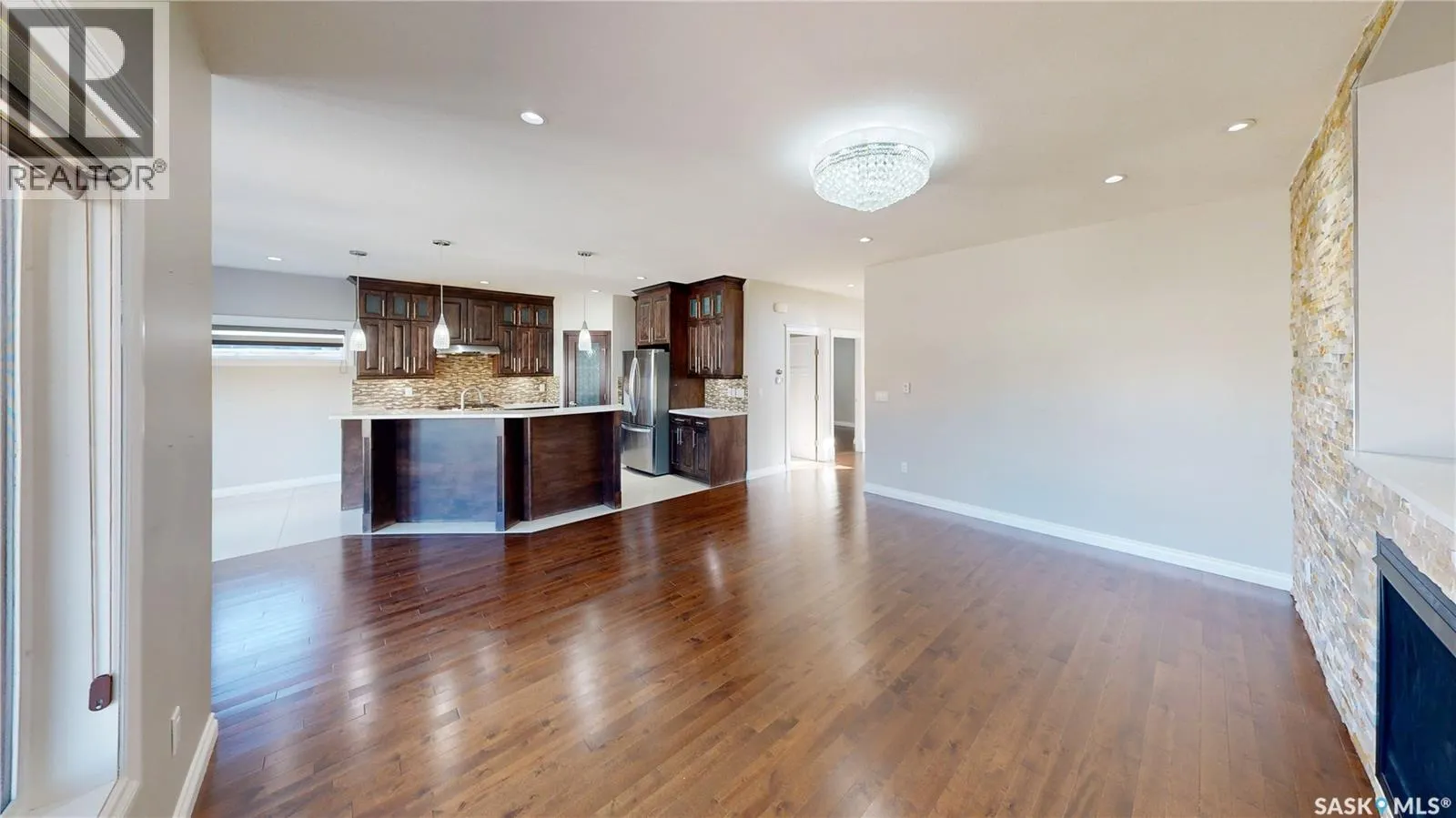 5330 McKenna CRESCENT