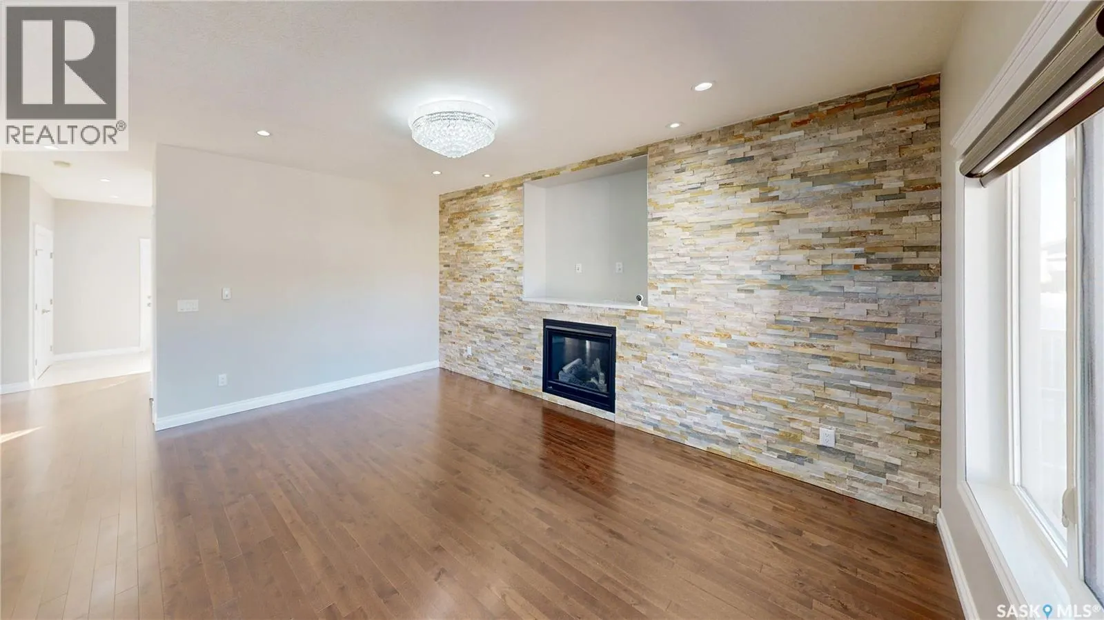 5330 McKenna CRESCENT