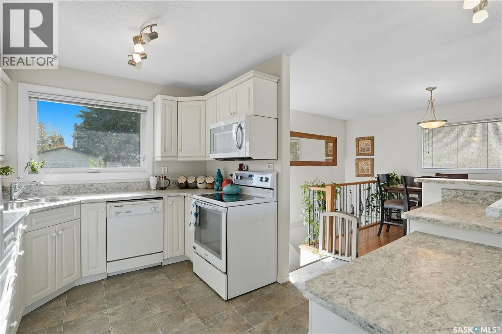 2225 Richardson ROAD