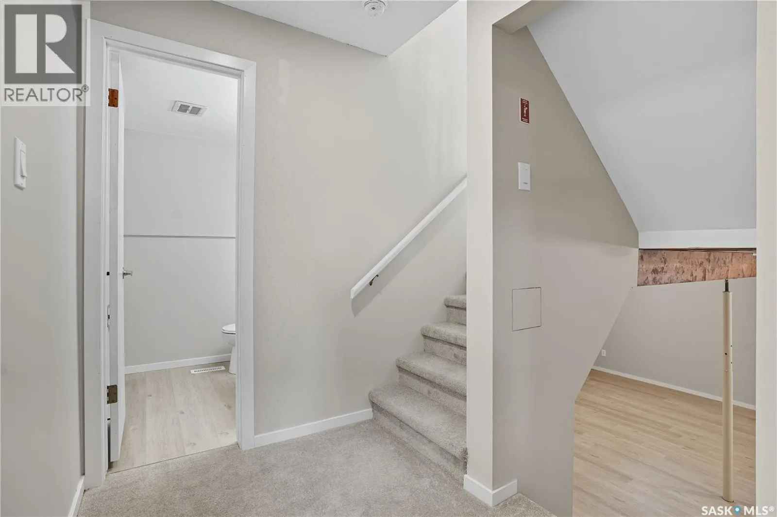 42 Aitken CRESCENT