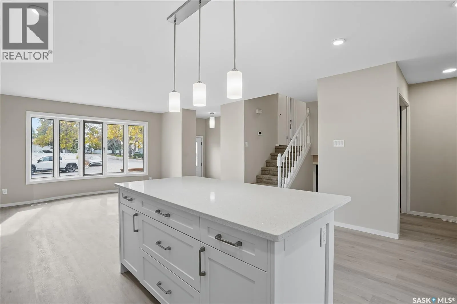 42 Aitken CRESCENT
