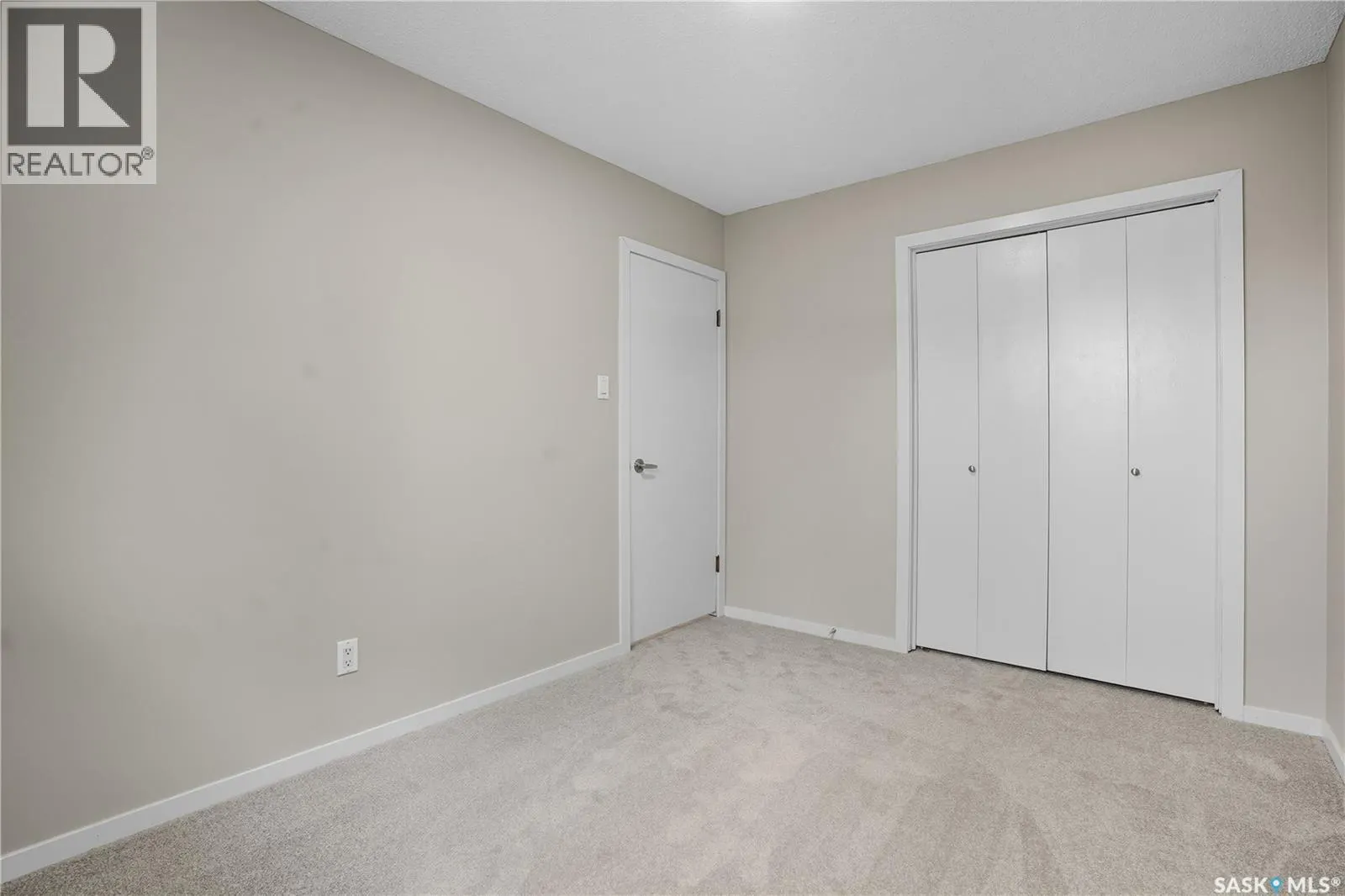 42 Aitken CRESCENT