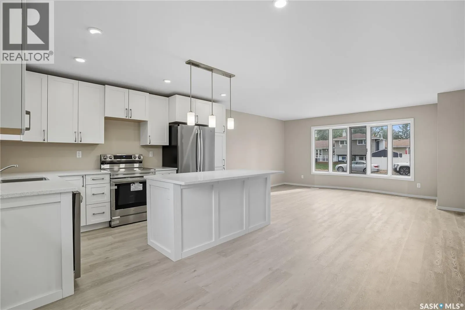 42 Aitken CRESCENT