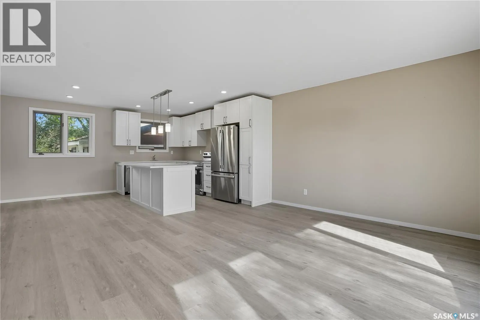 42 Aitken CRESCENT