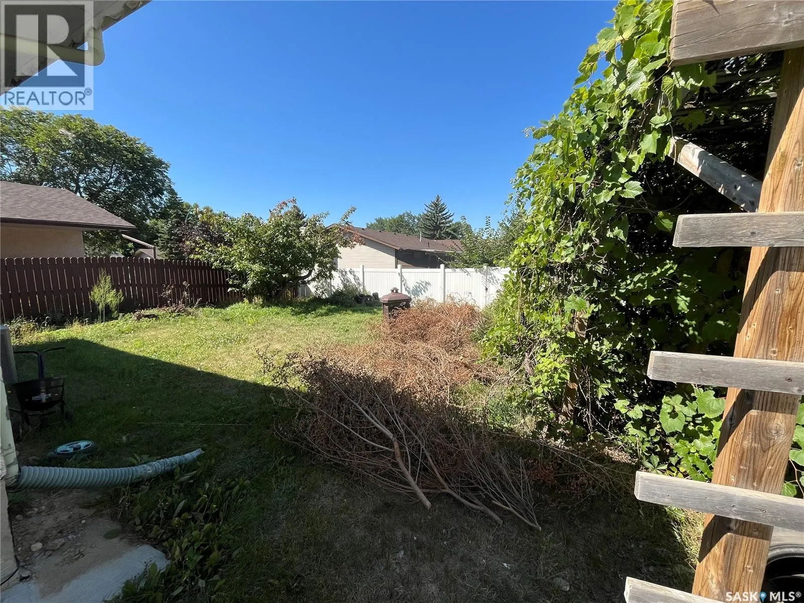 604 Dalgliesh DRIVE