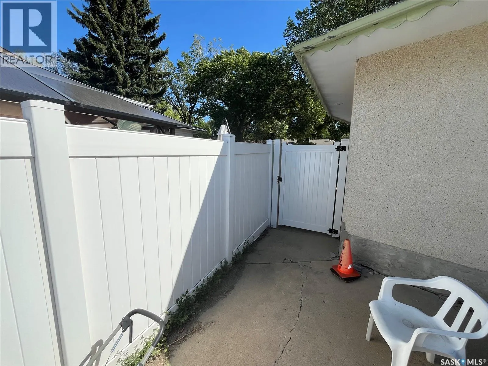 604 Dalgliesh DRIVE