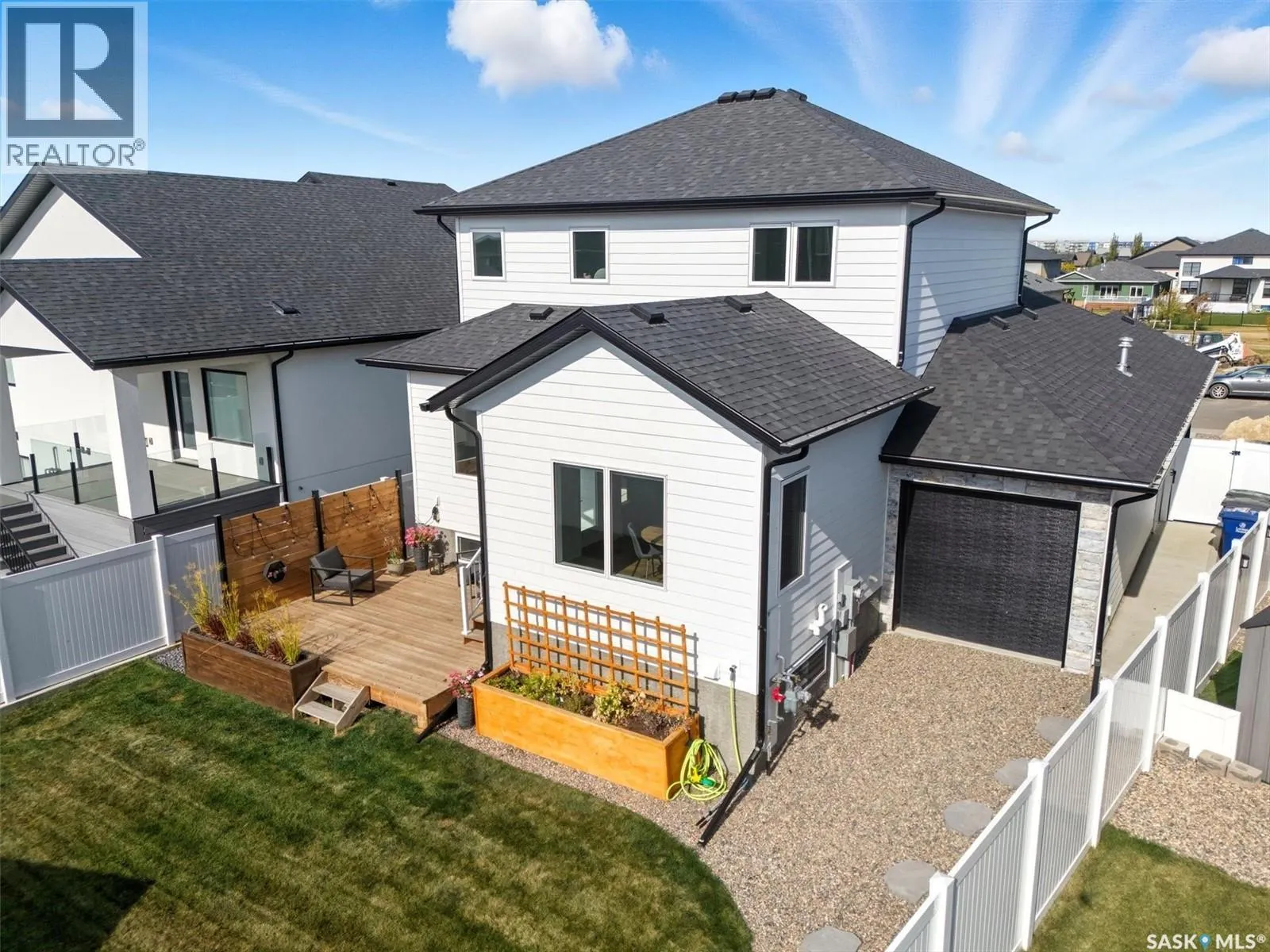 518 Hamm CRESCENT