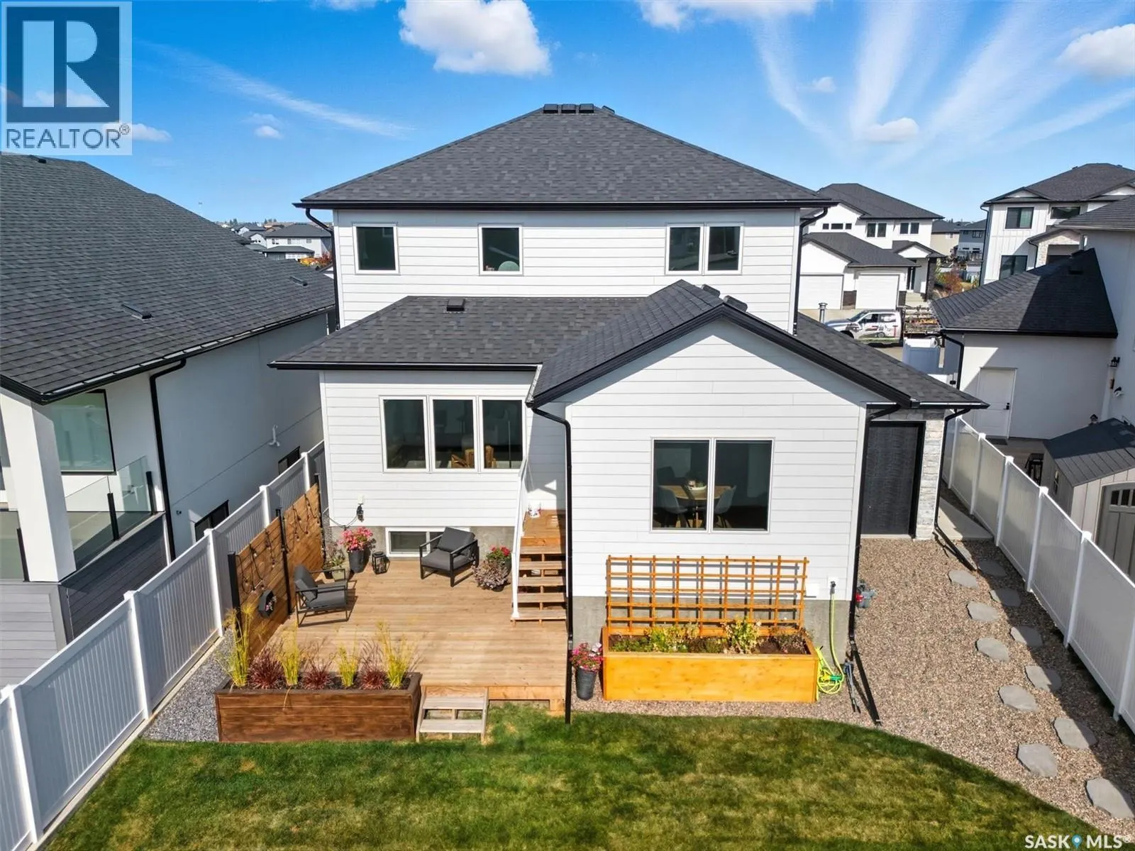 518 Hamm CRESCENT