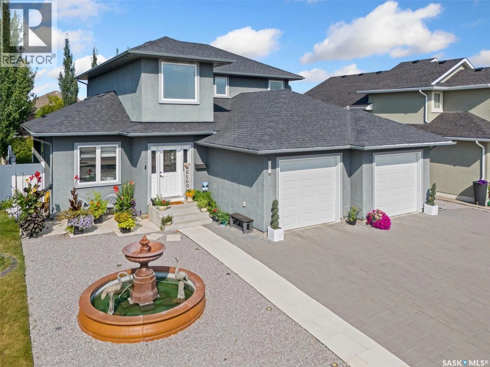 210 Clubhouse BOULEVARD