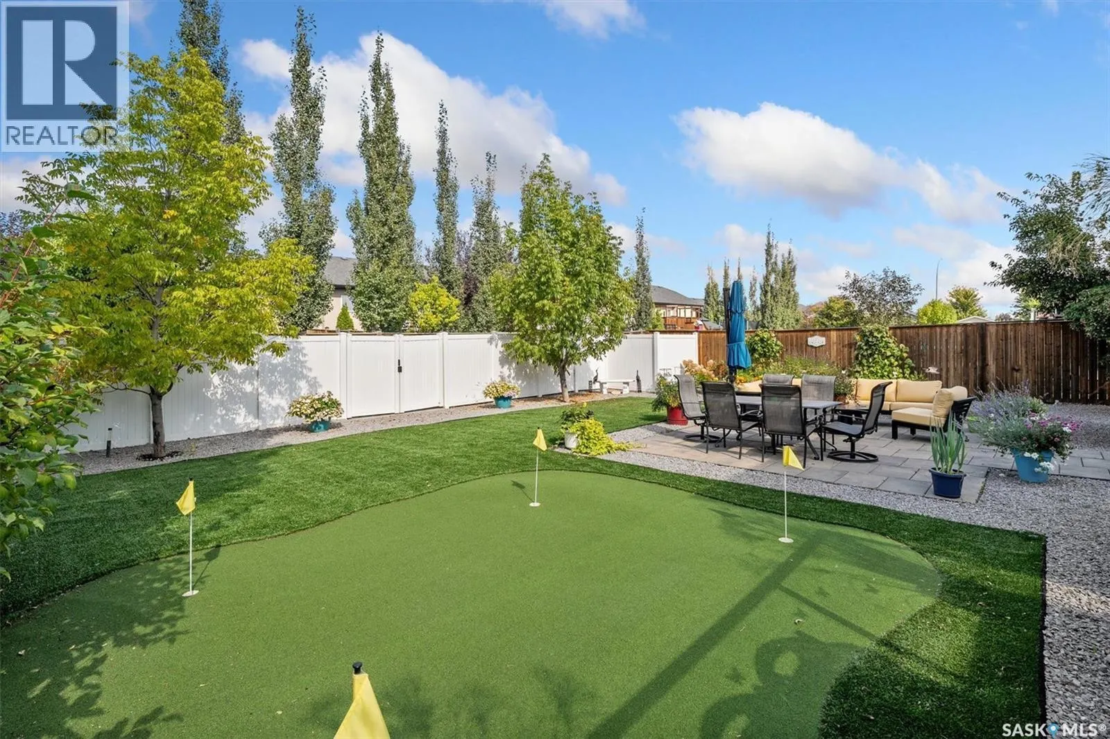 210 Clubhouse BOULEVARD