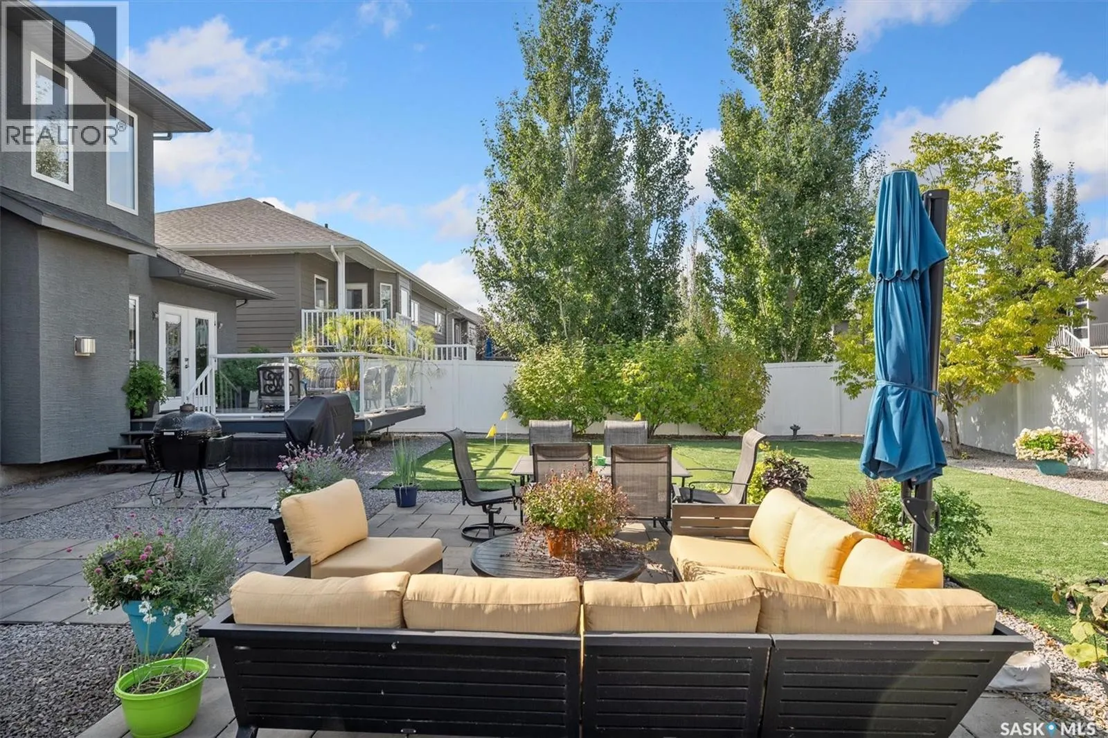 210 Clubhouse BOULEVARD