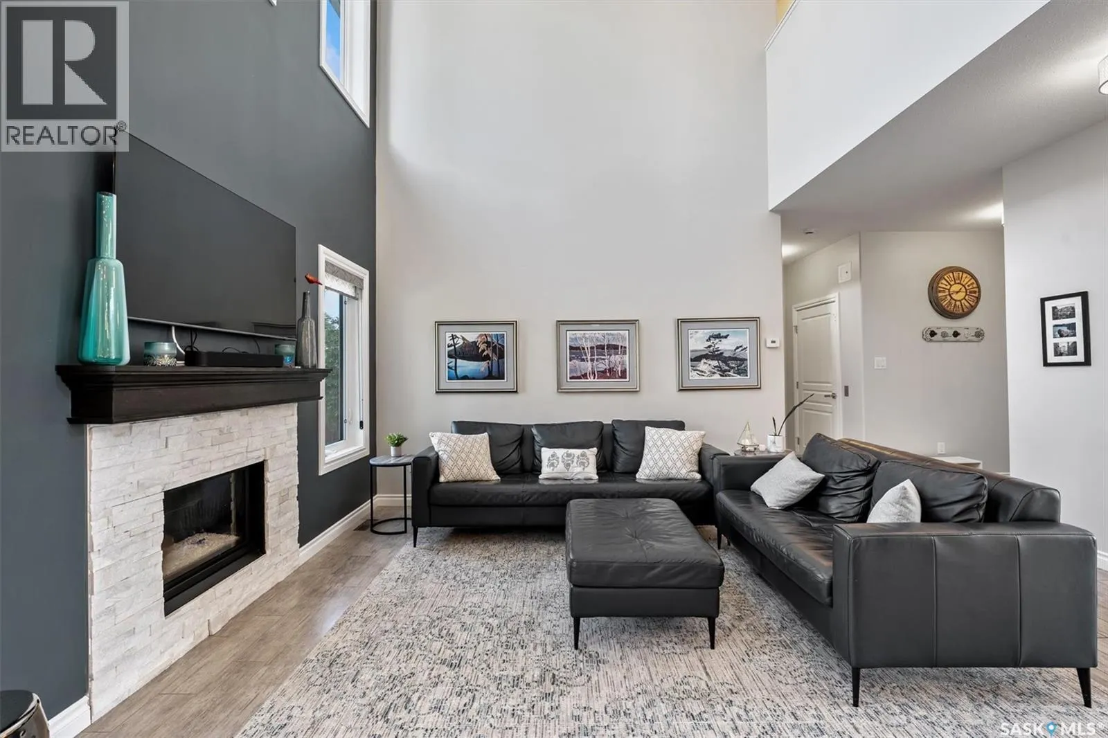 210 Clubhouse BOULEVARD
