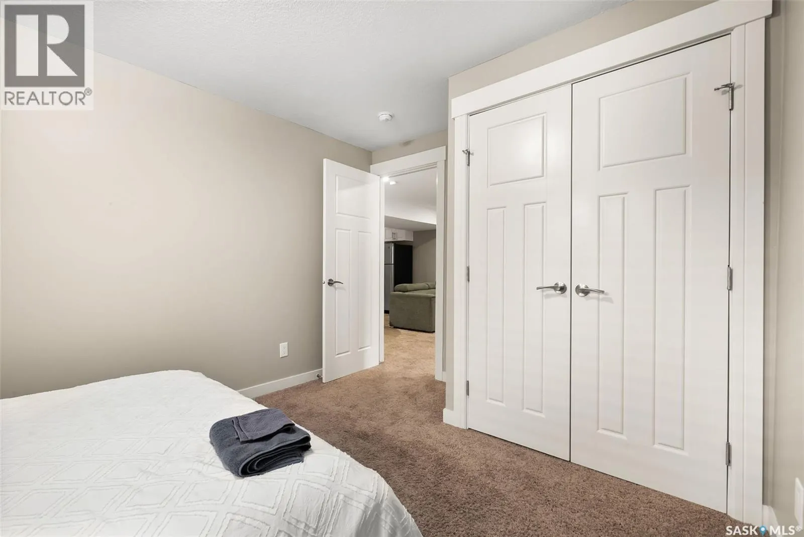 5221 Canuck CRESCENT