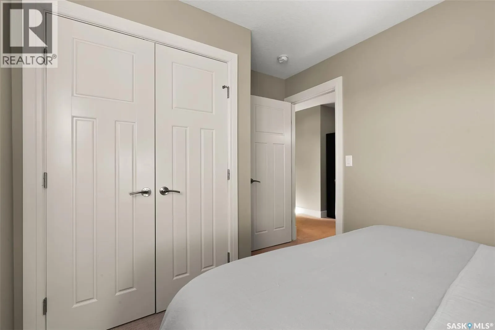 5221 Canuck CRESCENT