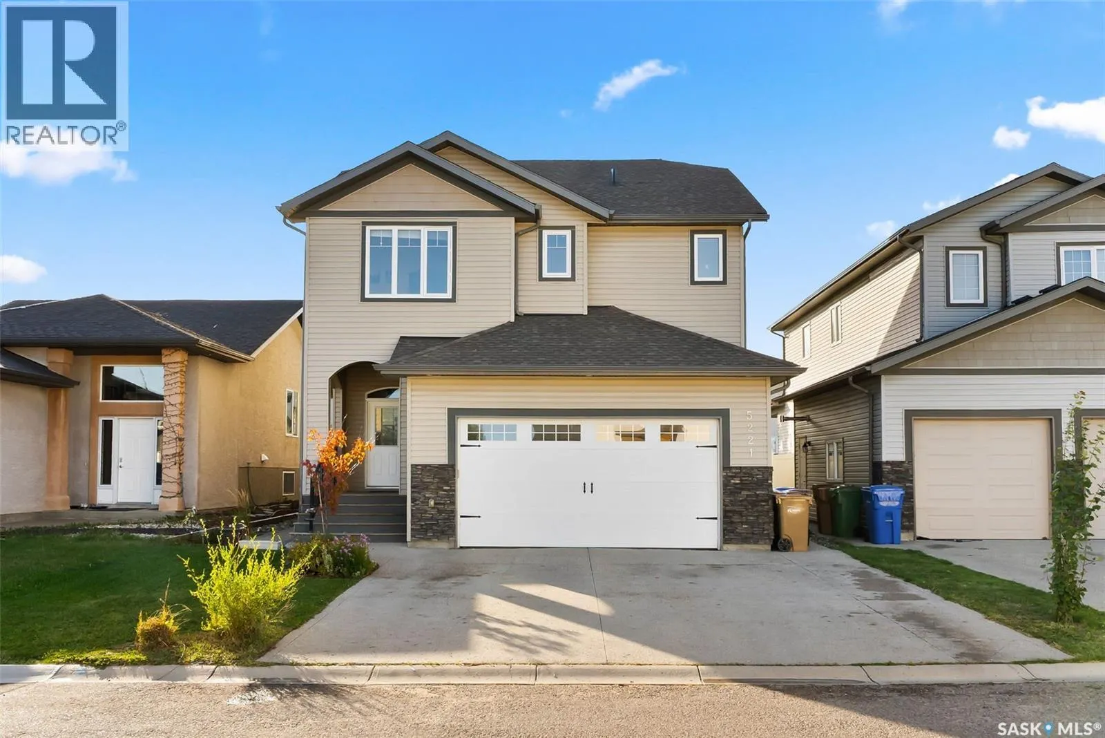 5221 Canuck CRESCENT