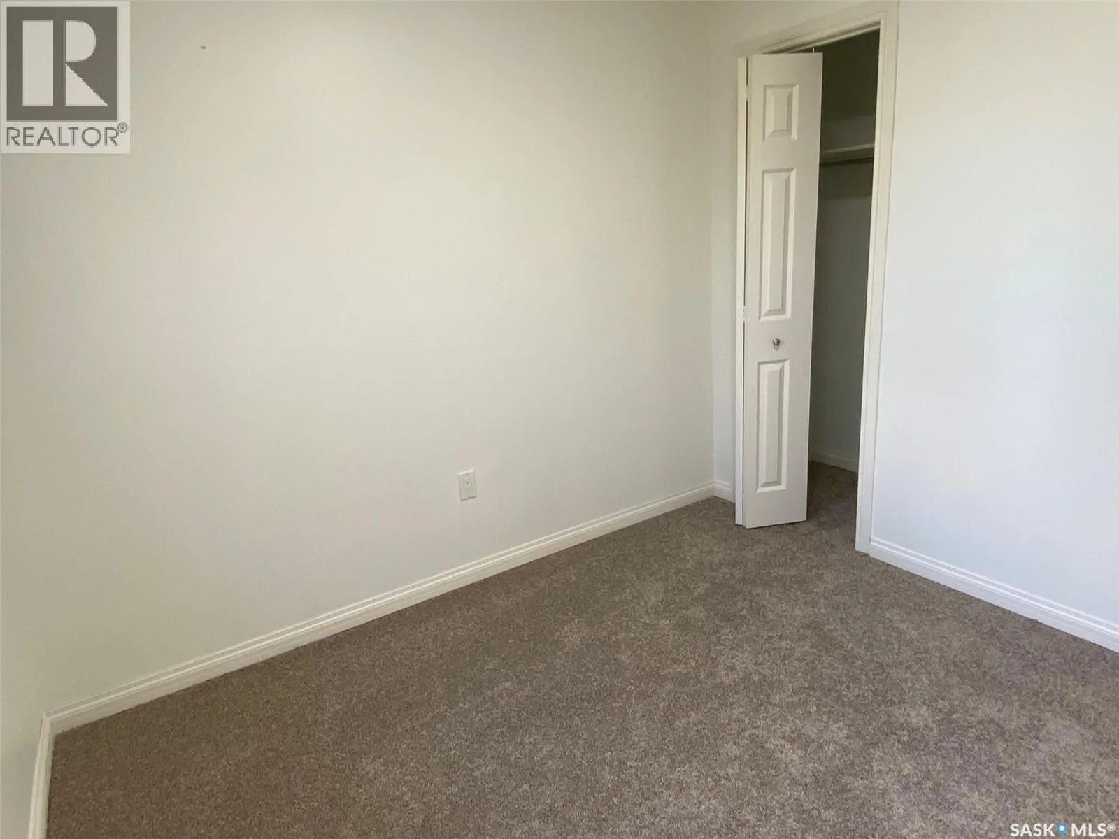 159 Duncan STREET W