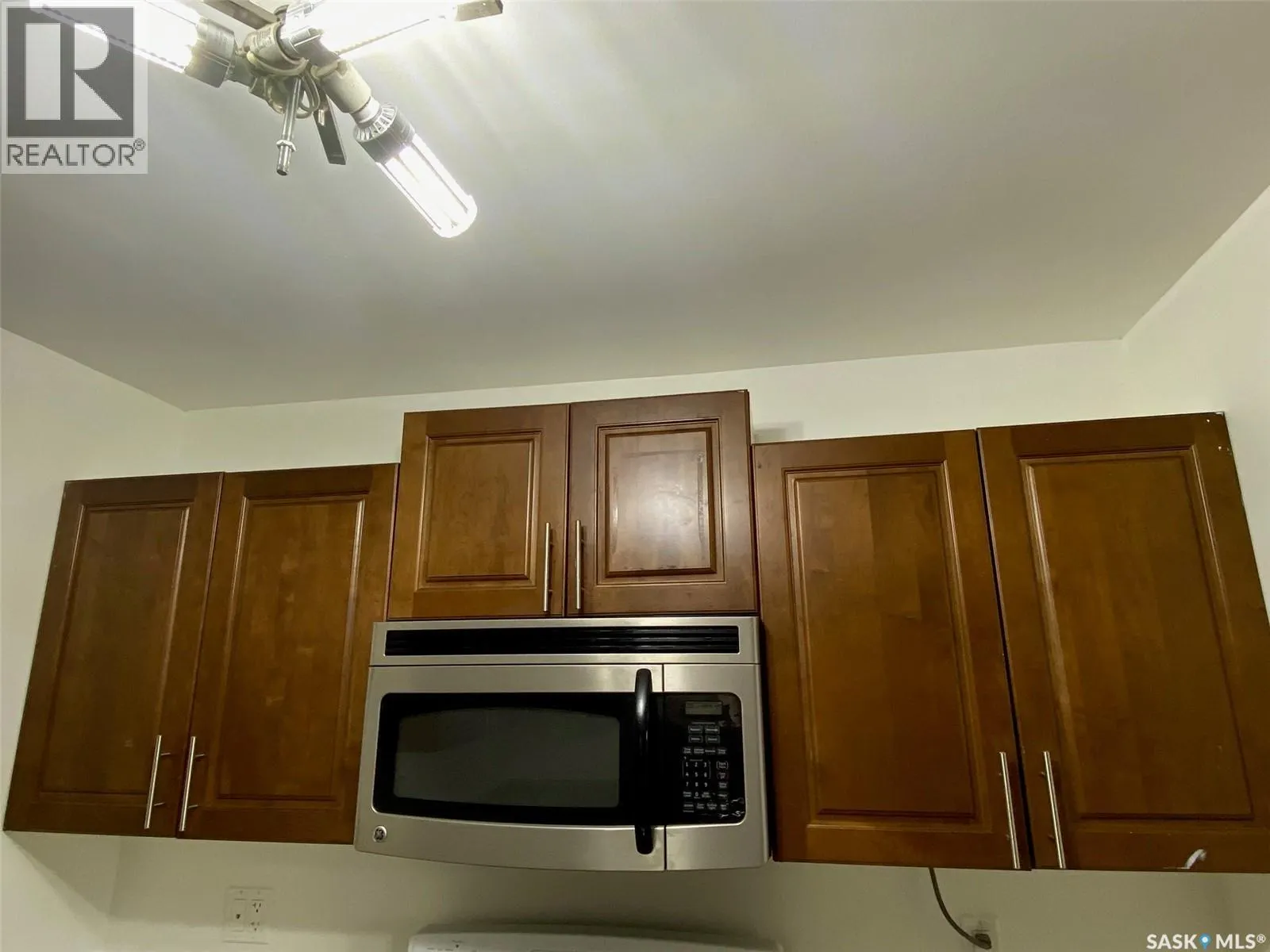 159 Duncan STREET W