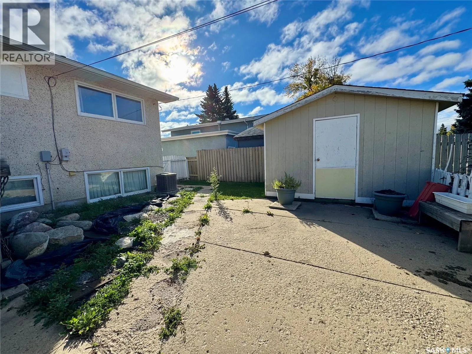 2619 6th AVENUE W