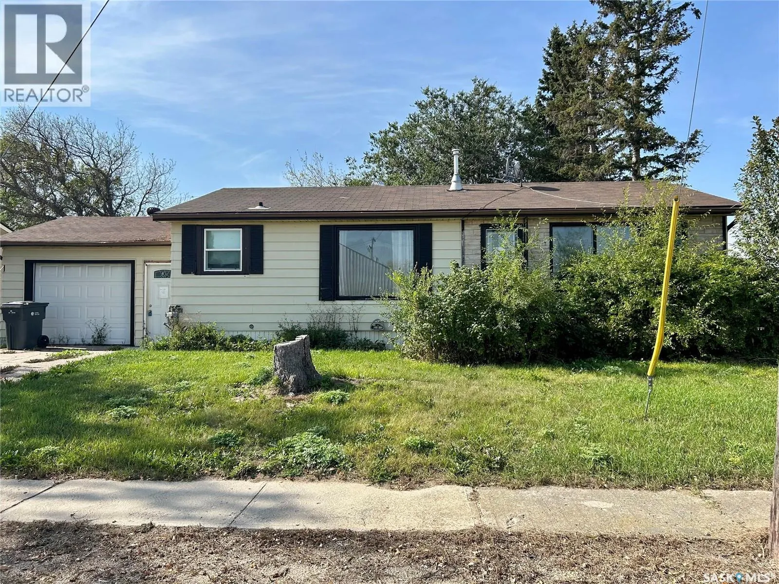 108 1st AVENUE W
