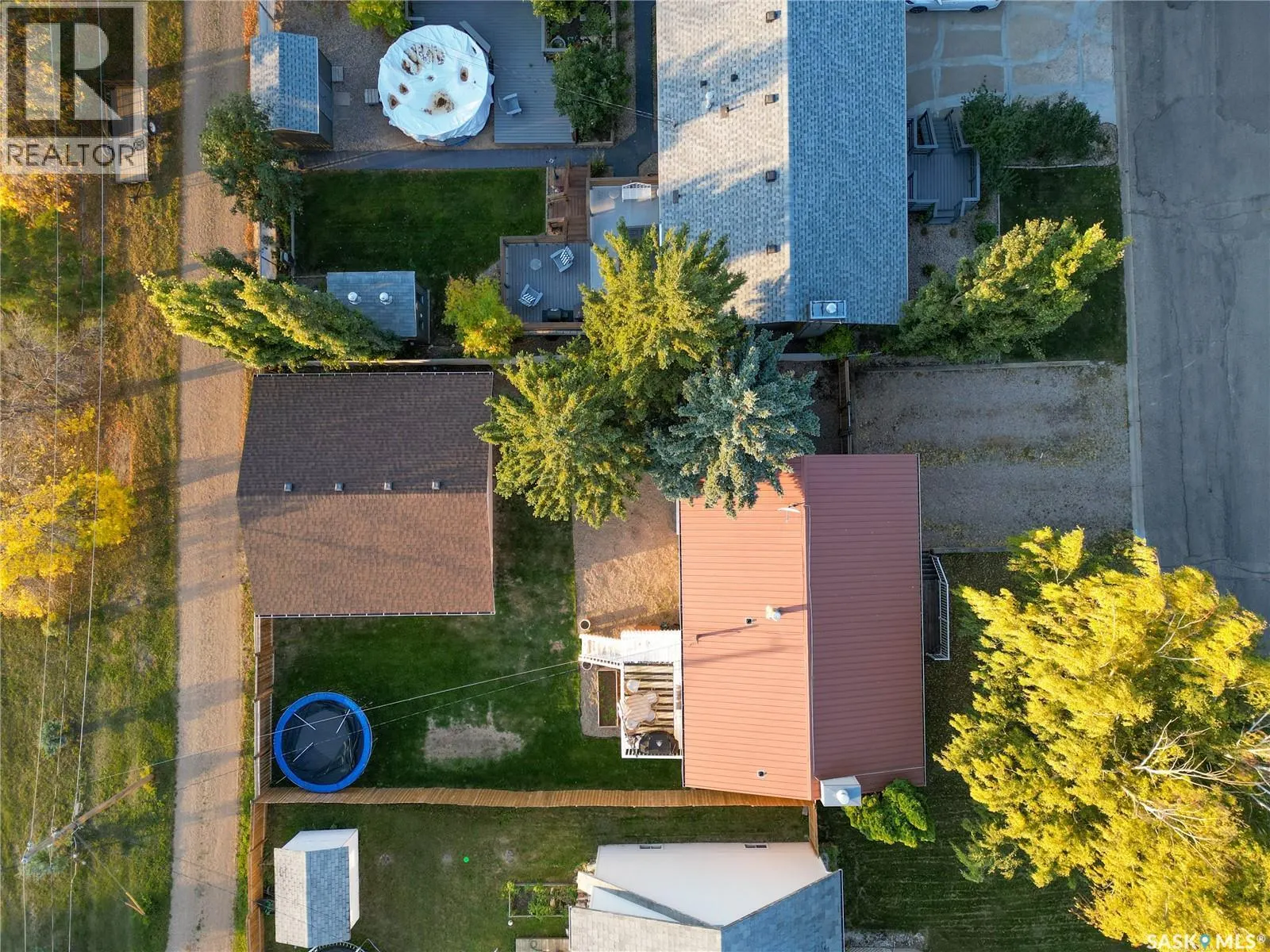 21 Maple PLACE