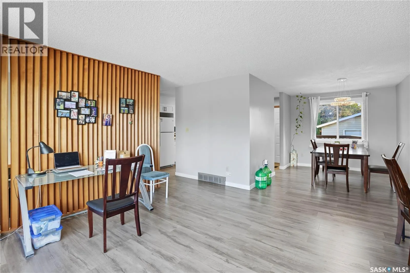 1215 Acadia DRIVE