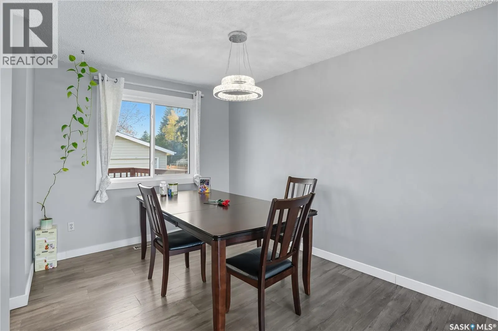 1215 Acadia DRIVE