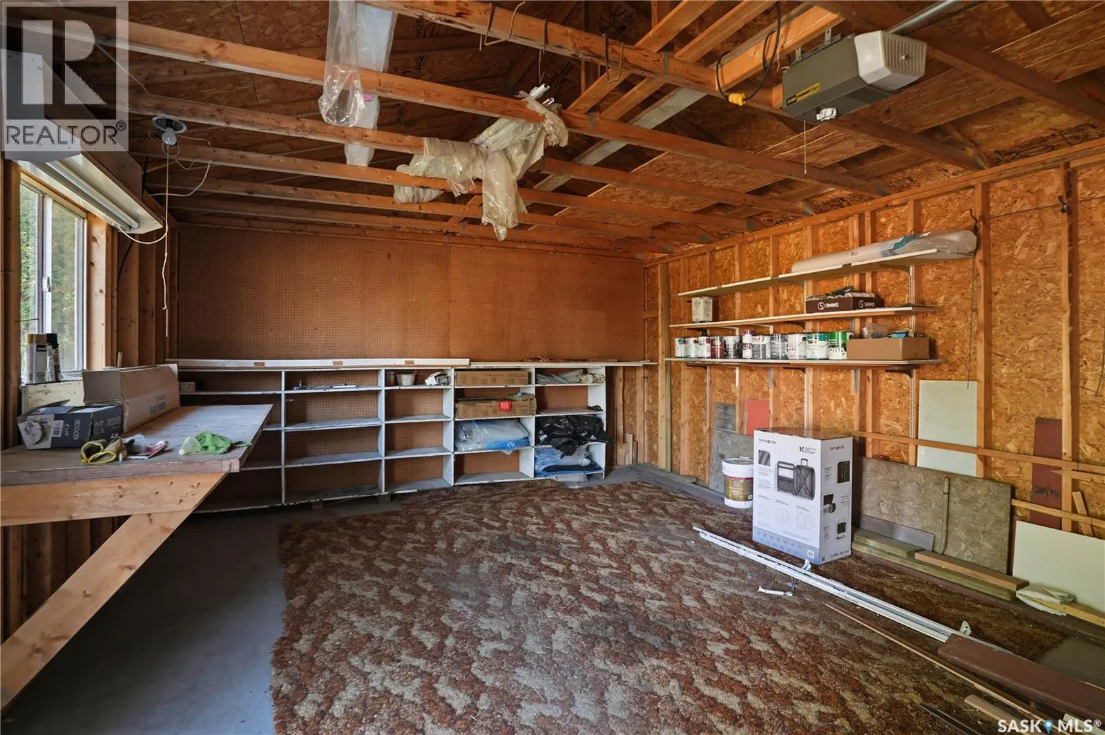 1215 Acadia DRIVE